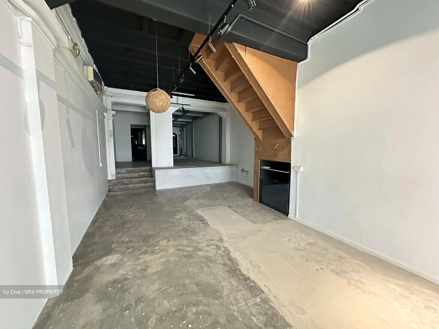 Banda Street (D1), Retail #567553091